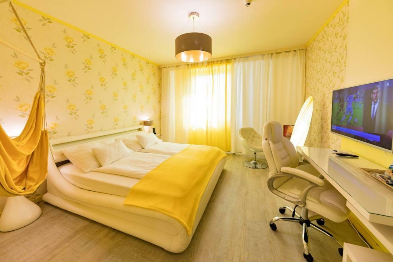 Hotel Freizeittempel Wiener Neustadt Zewnętrze zdjęcie